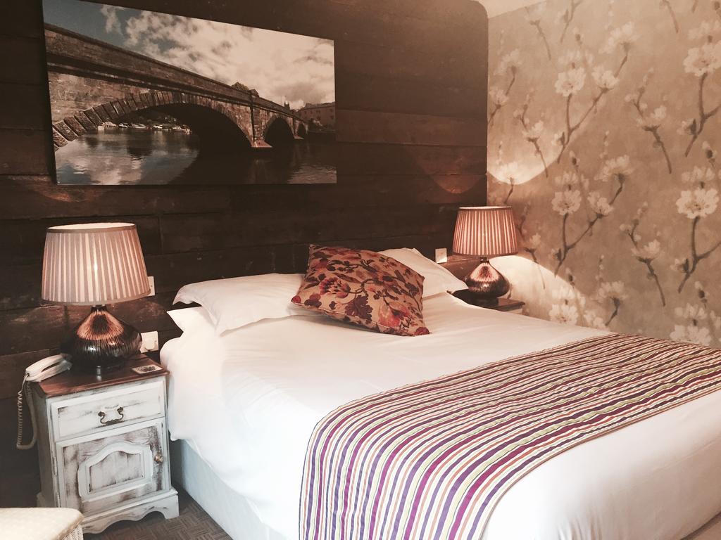 Bed and Breakfast The Waterman'S Arms Тотнес Номер фото
